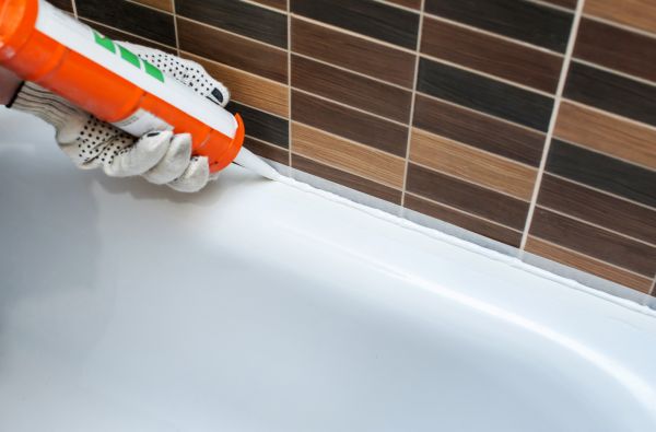 Bathtub Sealing